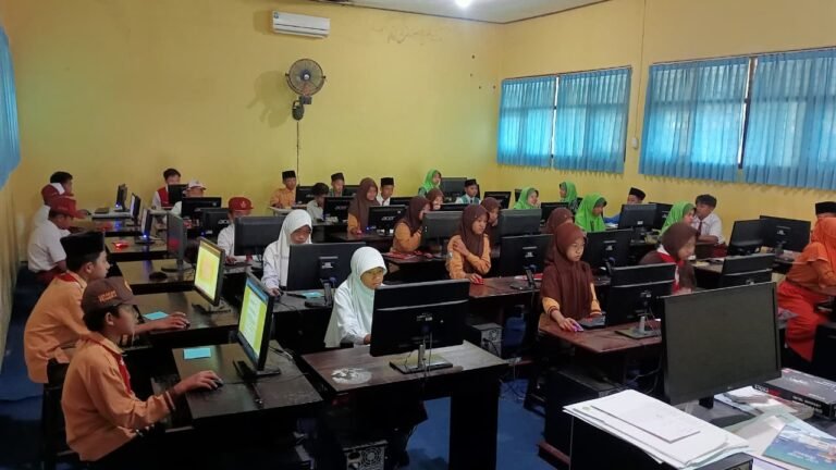 Pelaksanaan Tes CBT dan Baca Qur’an SPMB Tahap 1 MTsN 3 Blitar 2026/2027