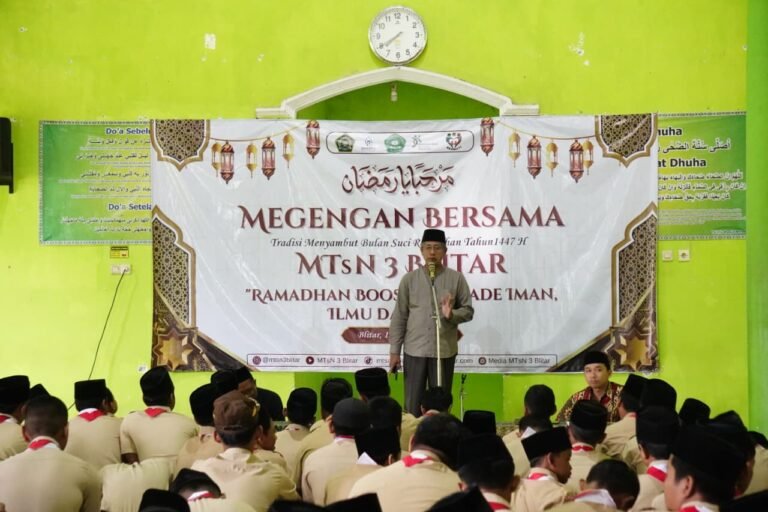 Nguri-Uri Tradisi Budaya Jawa Lokal, Mtsn 3 Blitar Mengadakan Megengan Dan Doa Bersama