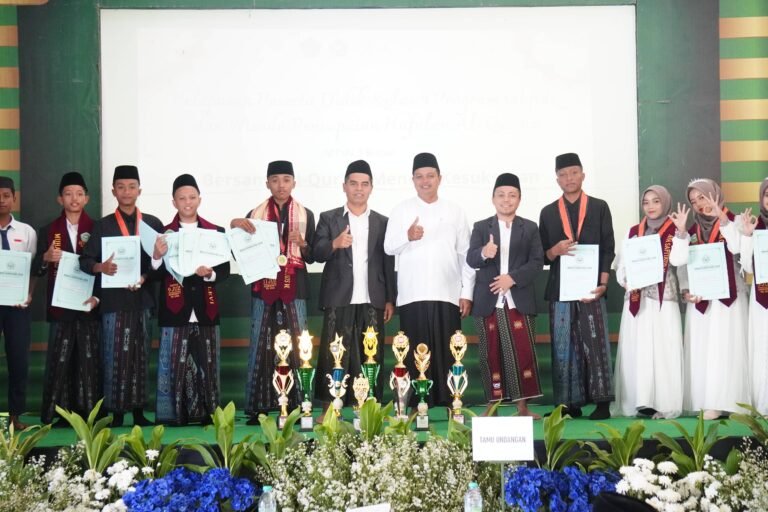 Pelepasan Peserta Didik Kelas 9 Program Tahfidz dan Wisuda Pencapaian Hafalan Al-Qur’an MTsN 3 Blitar